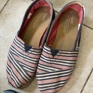 Toms slip on women7